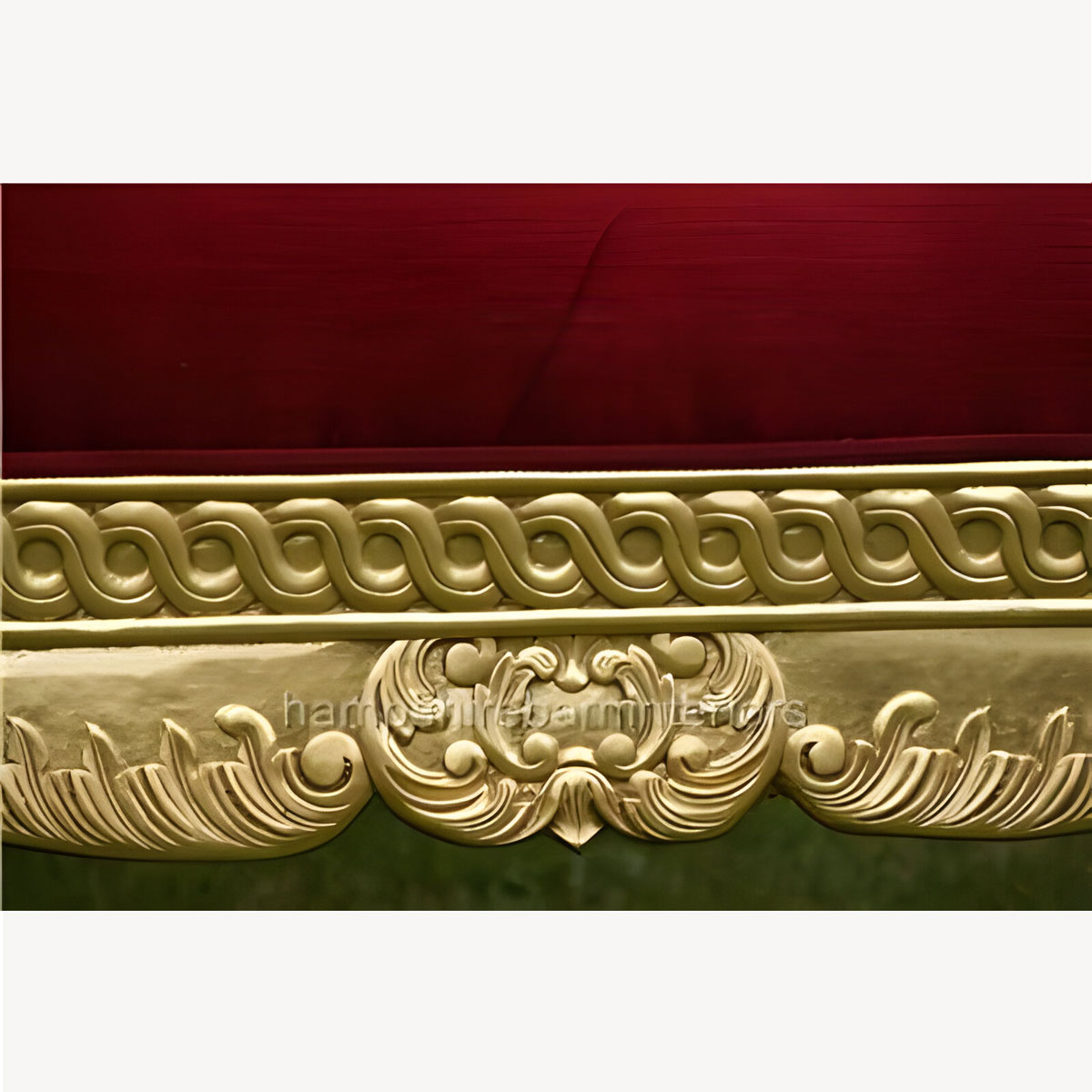 Beautiful Red Velvet And Gold Leaf Hilton Chaise Longue 3 - Hampshire Barn Interiors - Beautiful Red Velvet And Gold Leaf Hilton Chaise Longue -